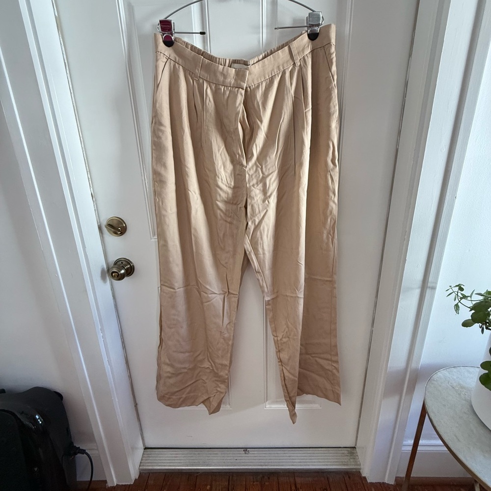 Abercrombie & Fitch Tan Wide Leg Pleated Pants